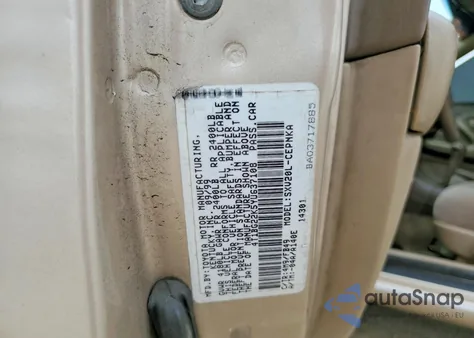 2000 Toyota Camry Ce z USA, uszkodzony, nr VIN 4T1BG22K5YU637108